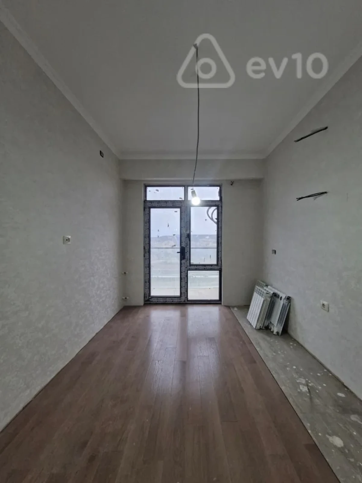 Satılır 3 otaqlı yeni tikili 96.3 m²