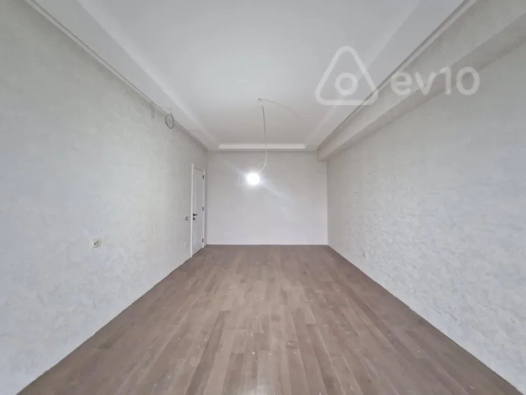 Satılır 3 otaqlı yeni tikili 96.3 m²