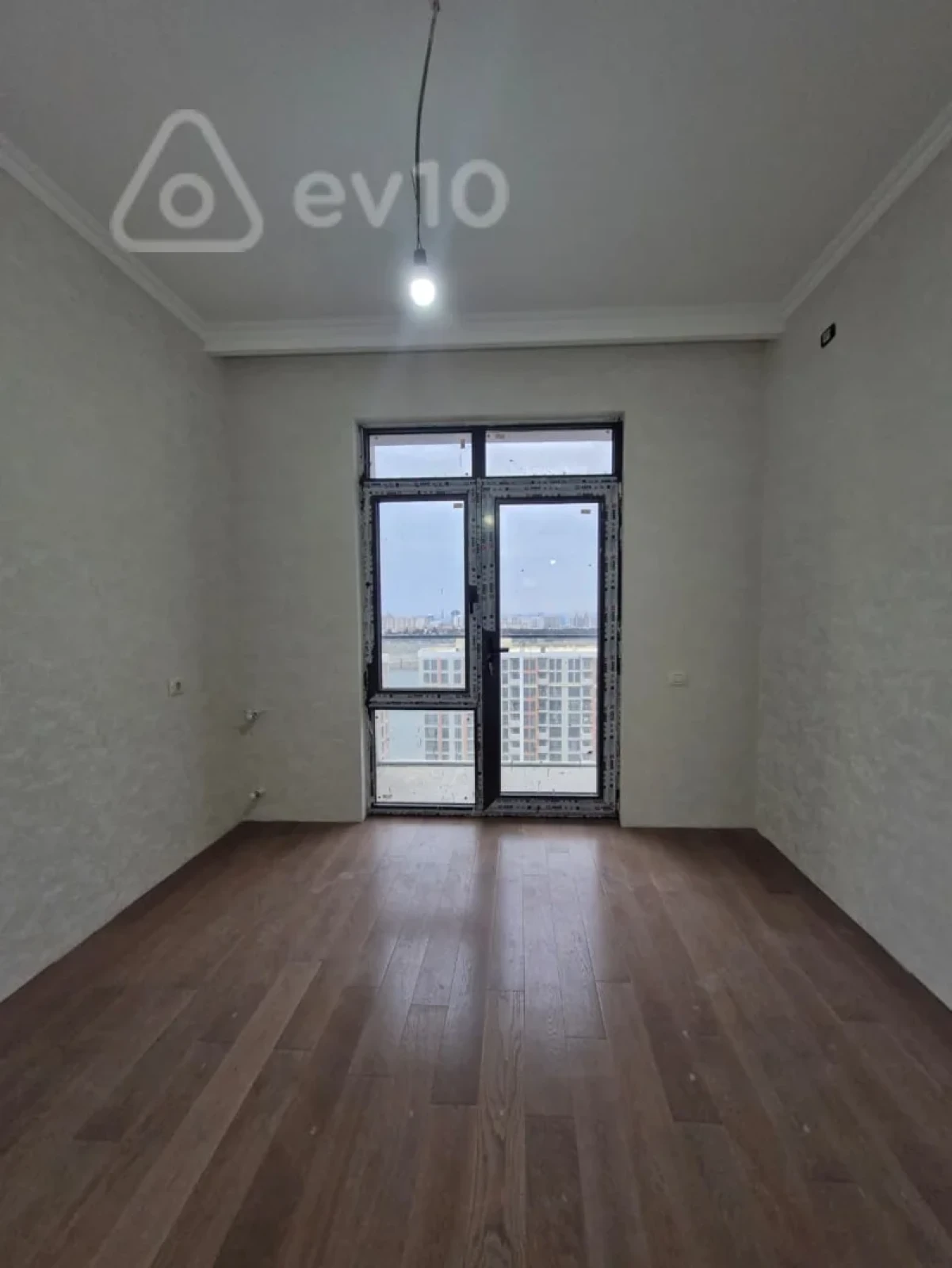 Satılır 3 otaqlı yeni tikili 96.3 m²