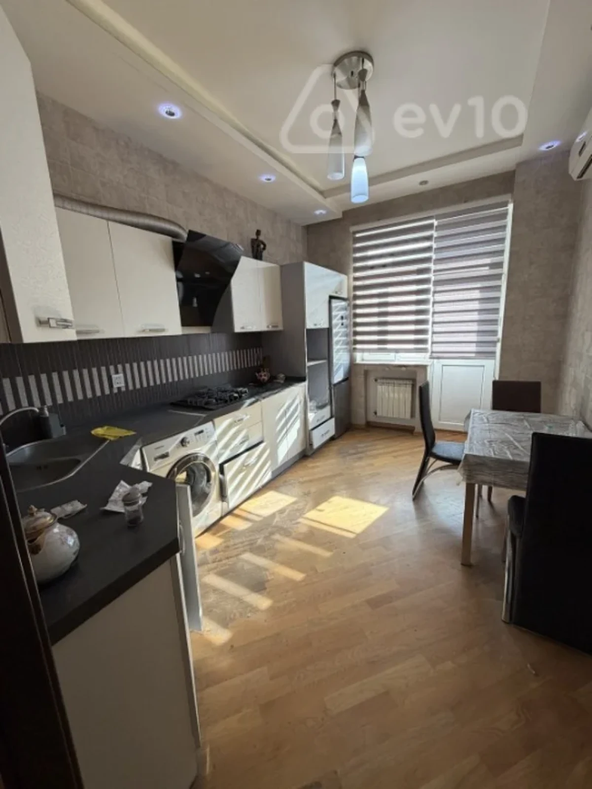 Kirayə verilir 4 otaqlı yeni tikili 134 m²