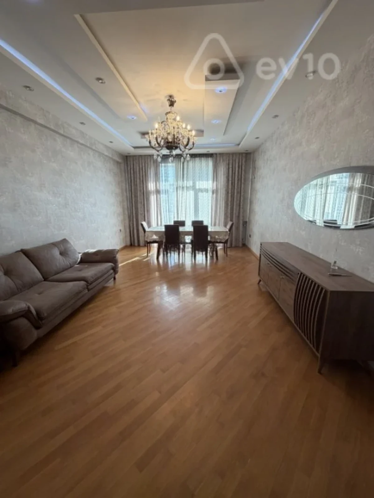 Kirayə verilir 4 otaqlı yeni tikili 134 m²