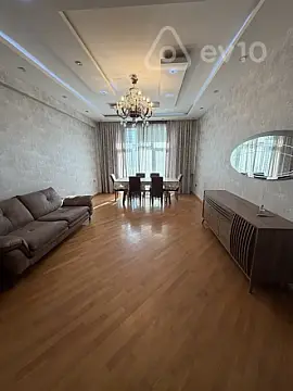 Kirayə verilir 4 otaqlı yeni tikili 134 m²