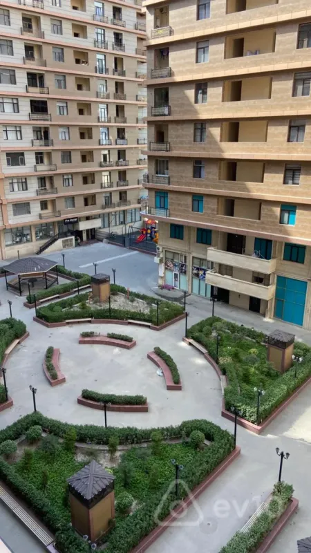 Kirayə verilir 2 otaqlı yeni tikili 80 m²