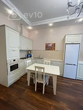 Kirayə verilir 2 otaqlı yeni tikili 80 m²