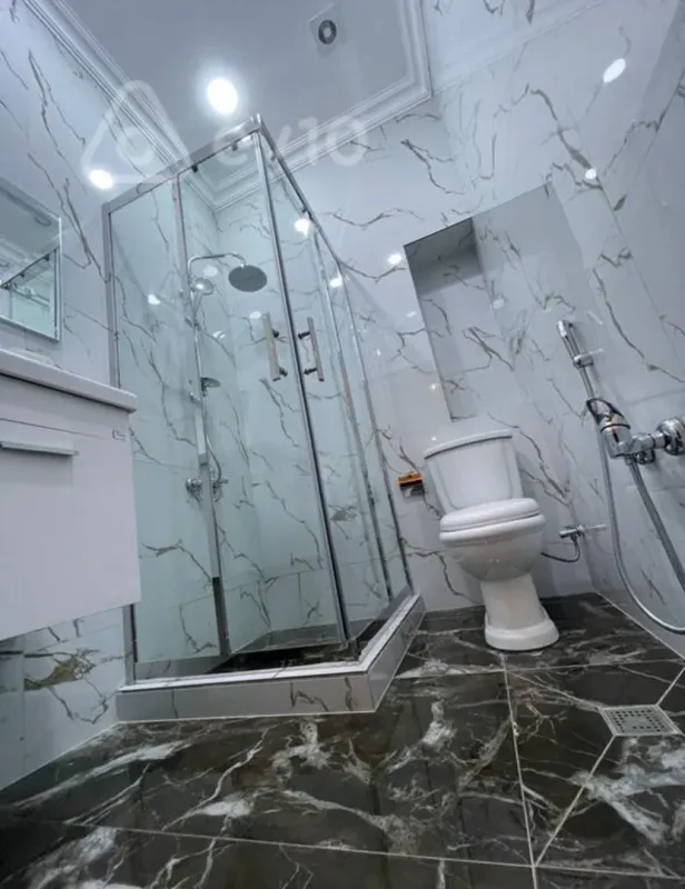Kirayə verilir 2 otaqlı yeni tikili 80 m²