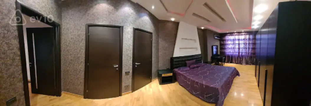 Kirayə verilir 3 otaqlı yeni tikili 180 m²