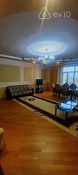 Kirayə verilir 3 otaqlı yeni tikili 135 m²