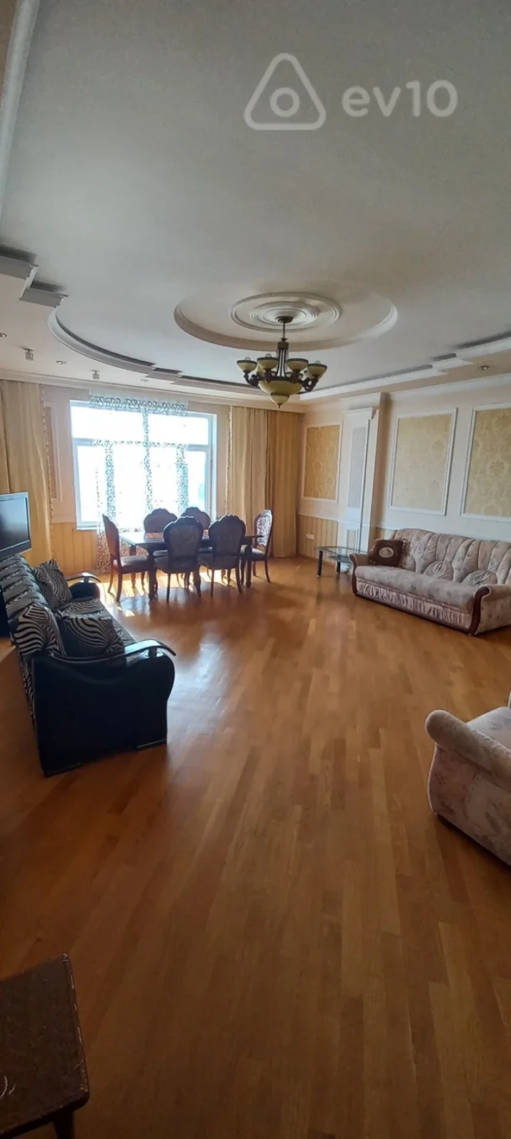 Kirayə verilir 3 otaqlı yeni tikili 135 m²