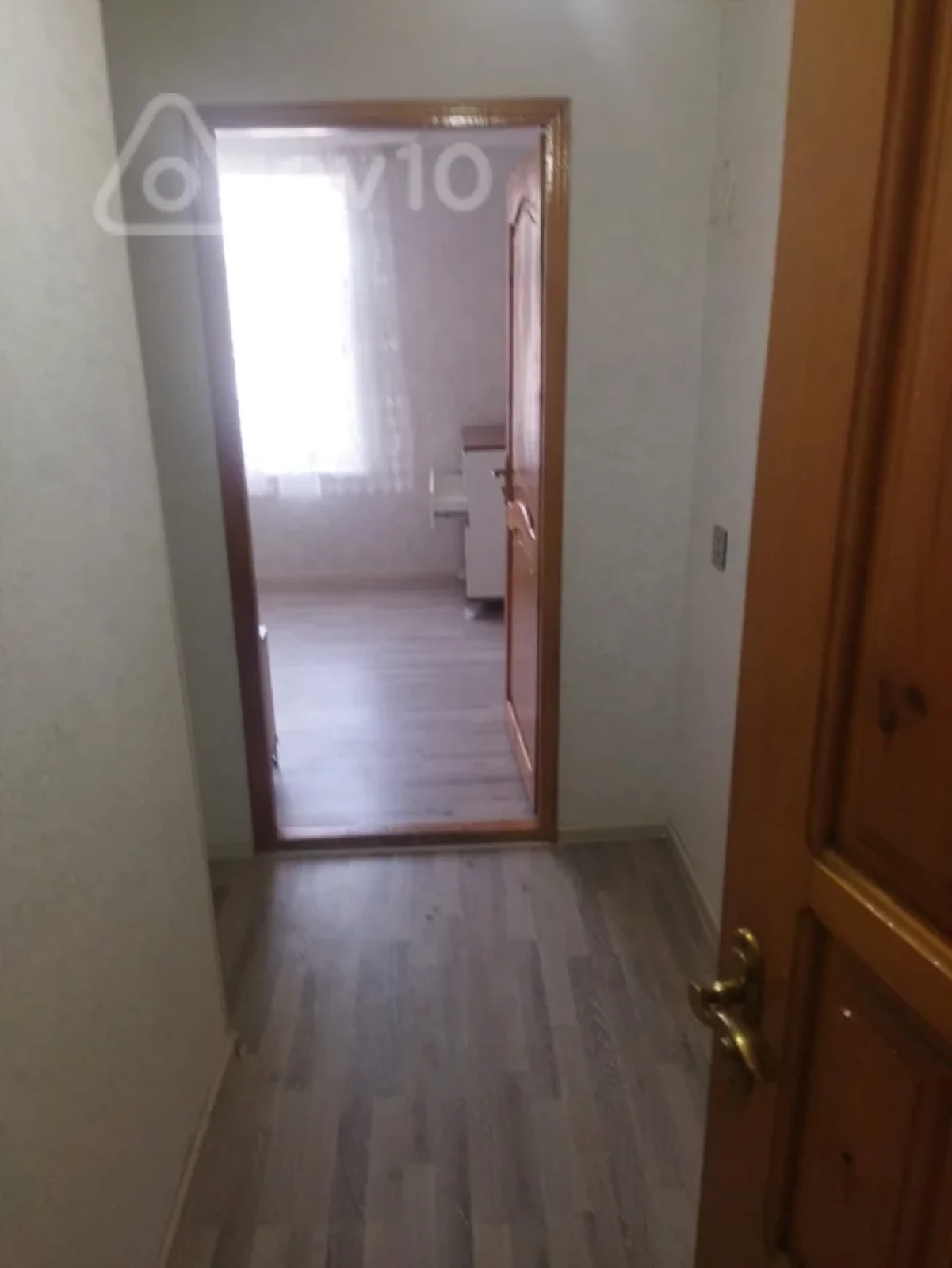 Kirayə verilir 2 otaqlı köhnə tikili 60 m²