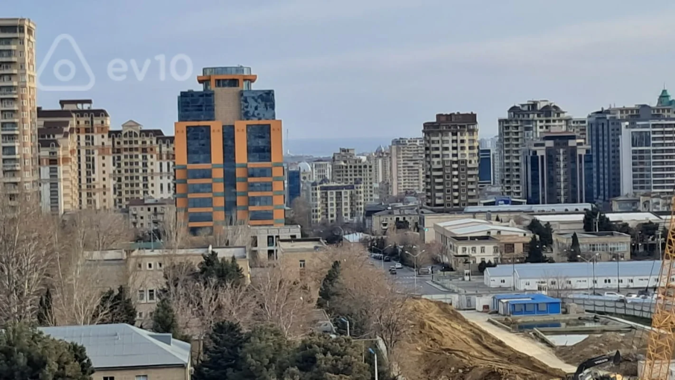 Kirayə verilir 2 otaqlı yeni tikili 82 m²