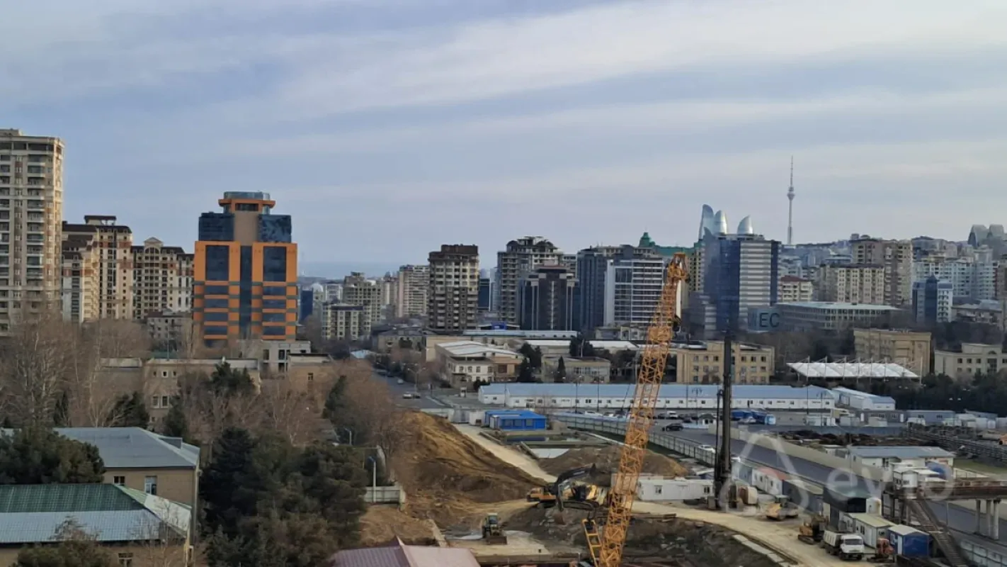 Kirayə verilir 2 otaqlı yeni tikili 82 m²