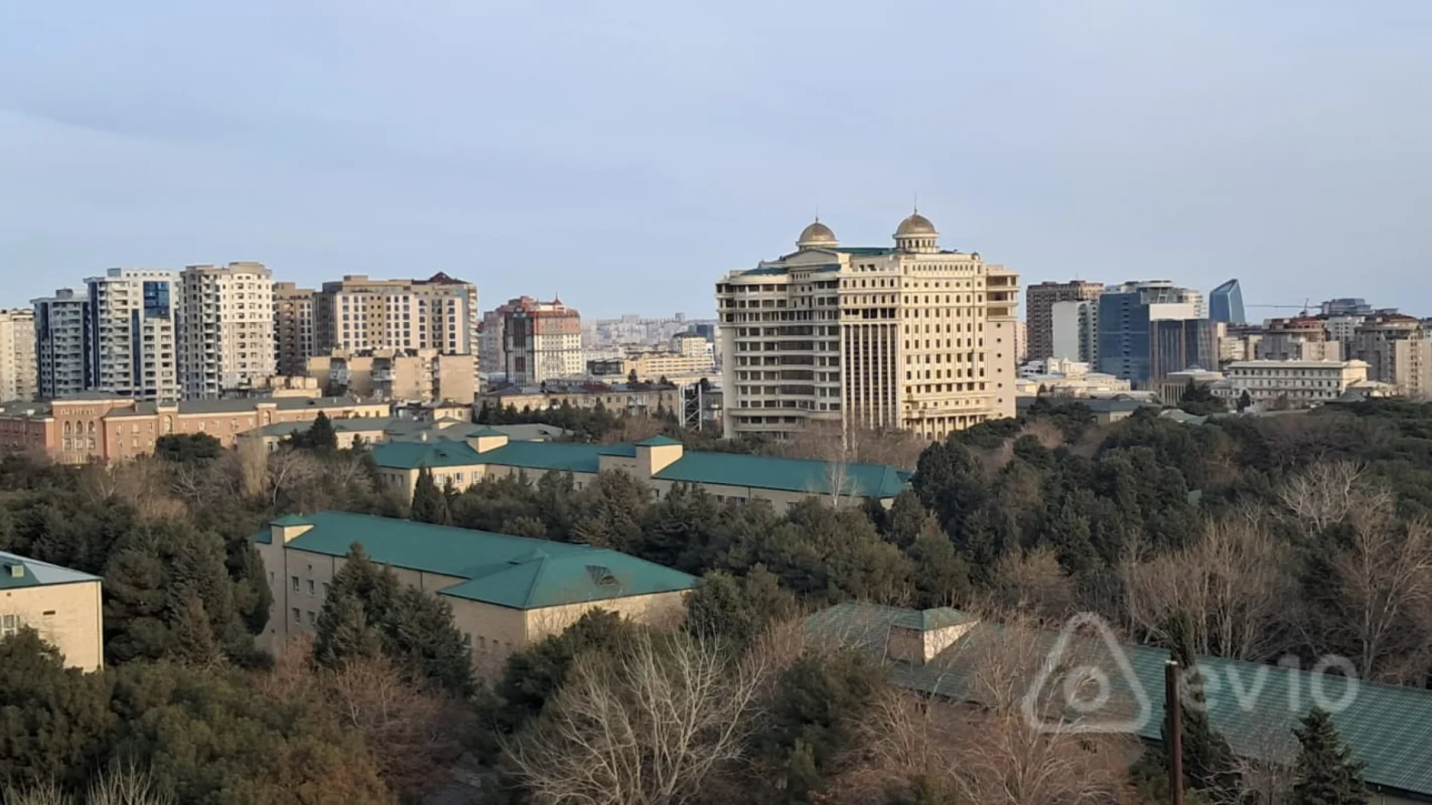 Kirayə verilir 2 otaqlı yeni tikili 82 m²