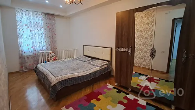 Kirayə verilir 2 otaqlı yeni tikili 82 m²
