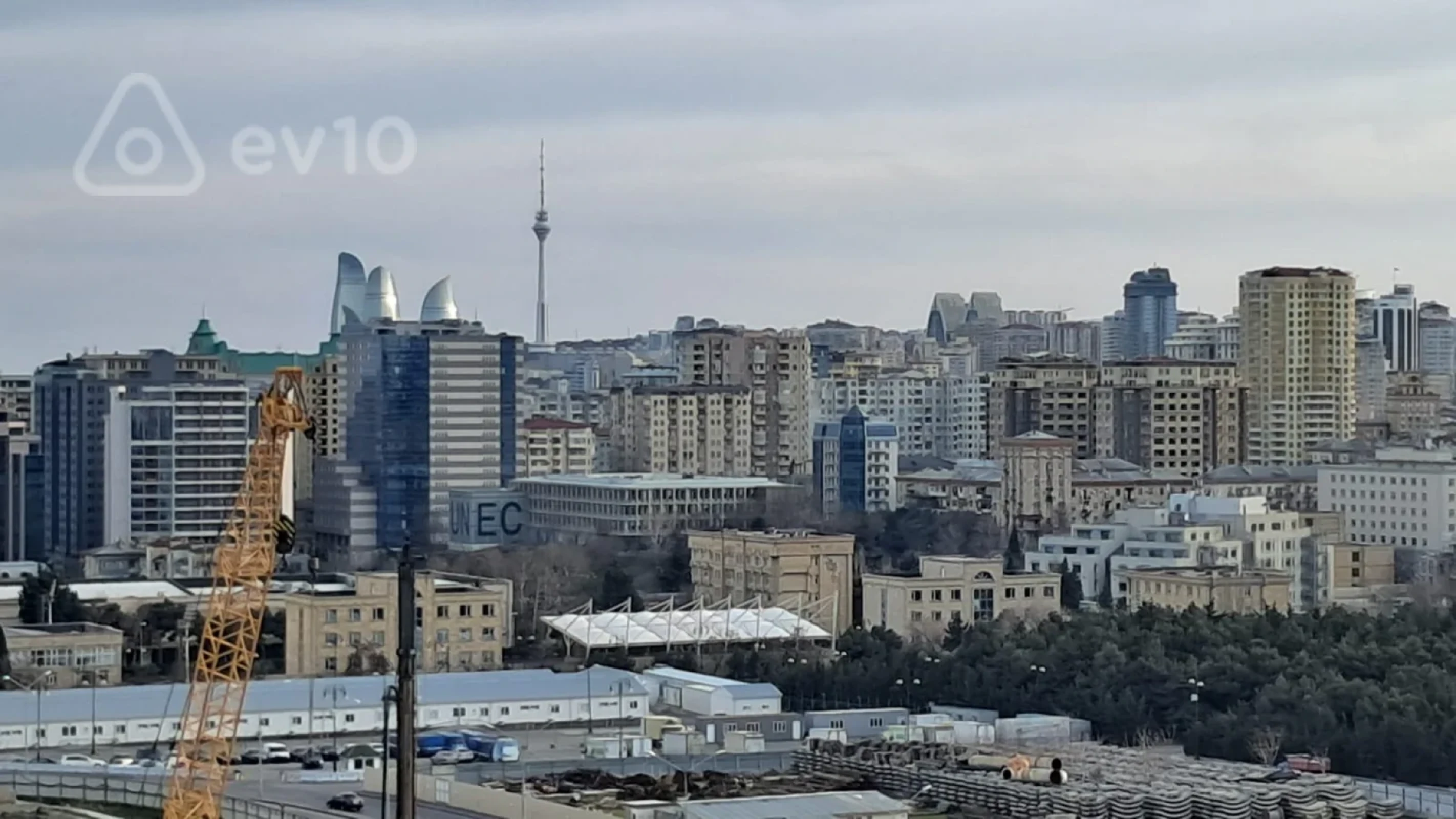 Kirayə verilir 2 otaqlı yeni tikili 82 m²