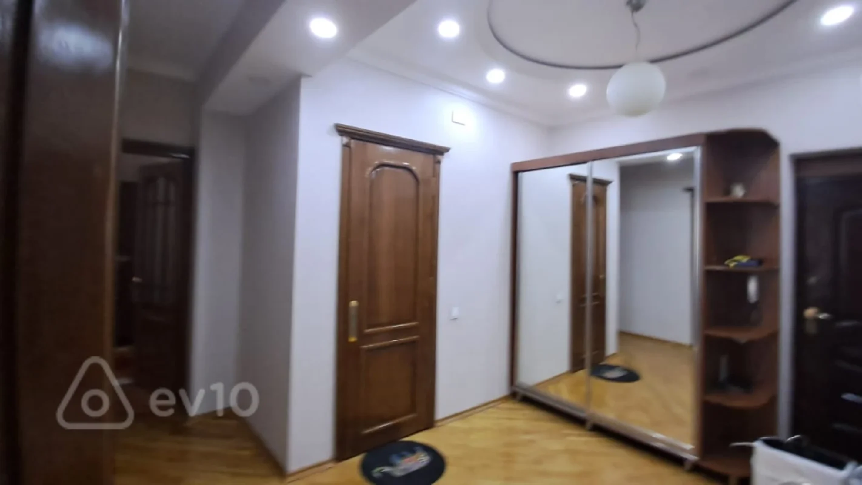 Kirayə verilir 2 otaqlı yeni tikili 82 m²