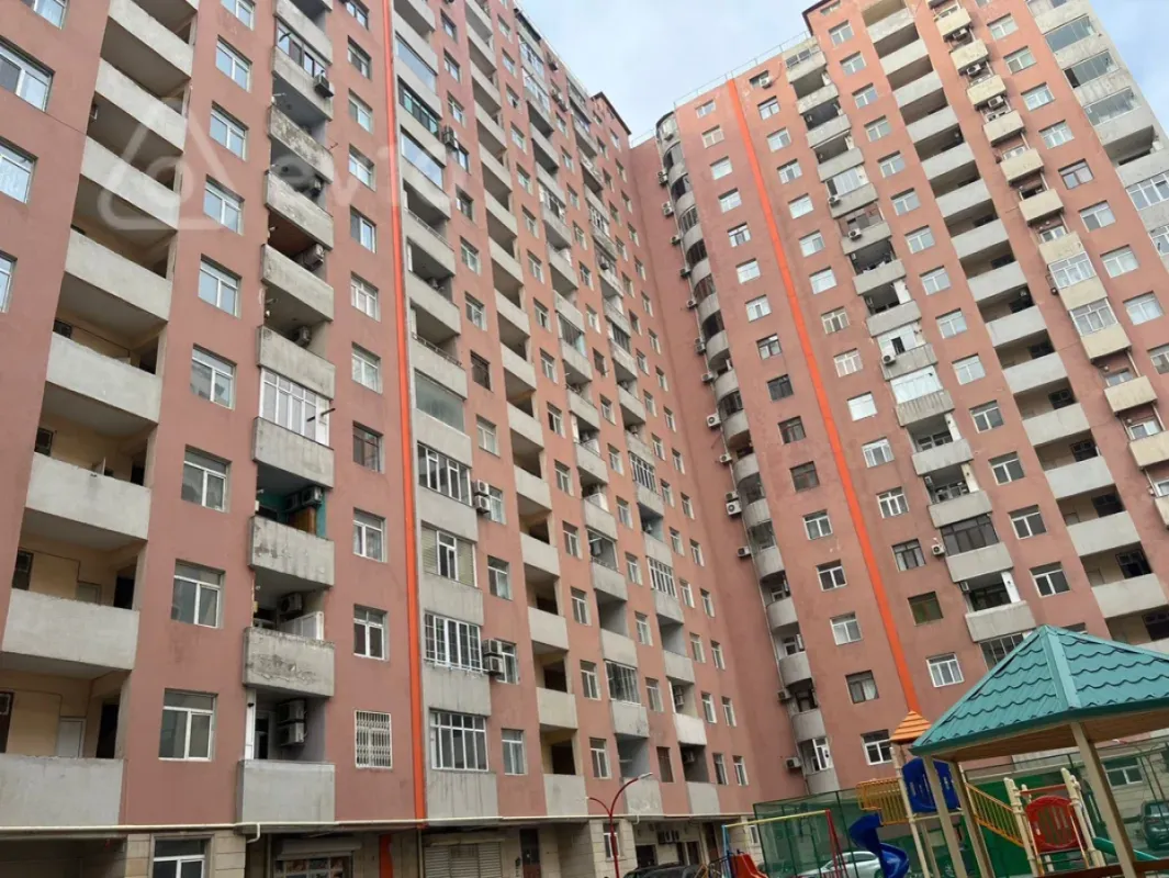 Kirayə verilir 2 otaqlı yeni tikili 82 m²