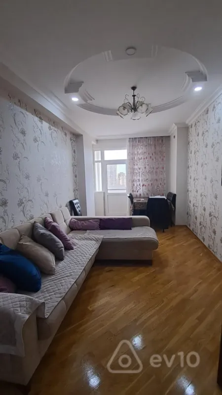 Kirayə verilir 2 otaqlı yeni tikili 82 m²