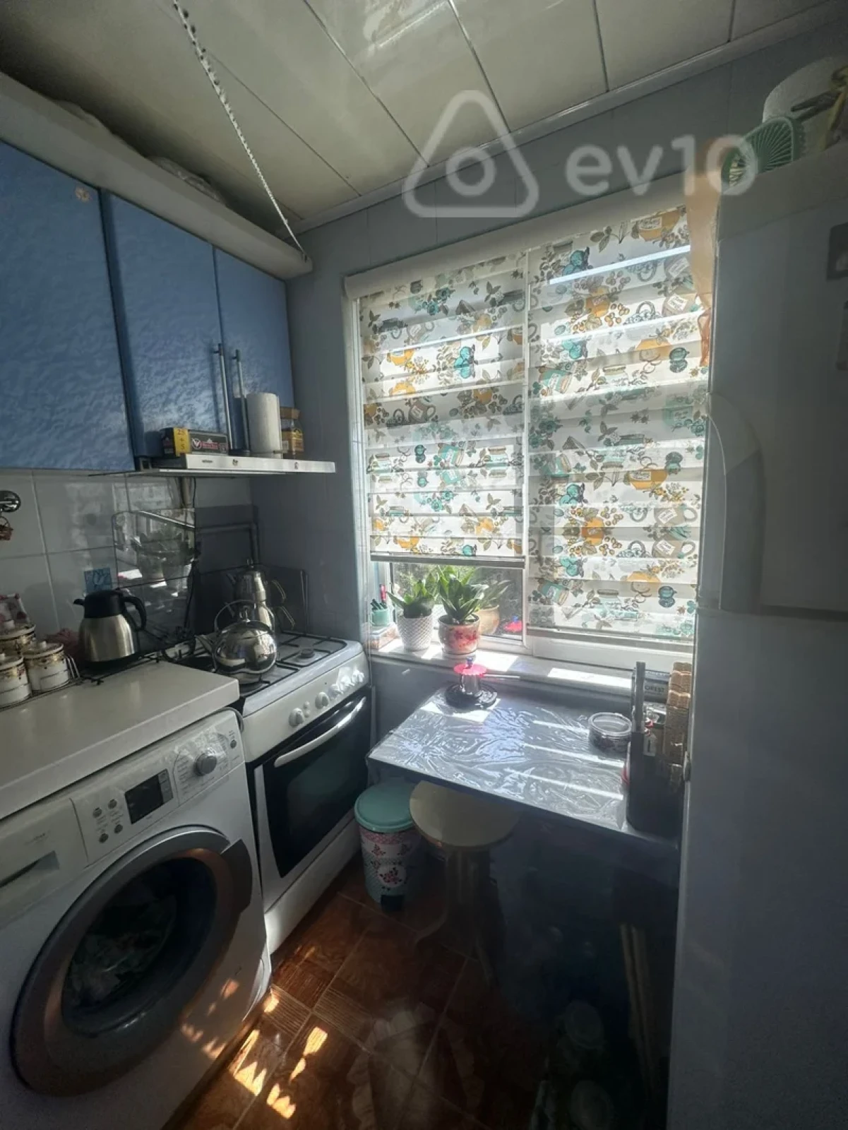 Kirayə verilir 2 otaqlı köhnə tikili 65 m²