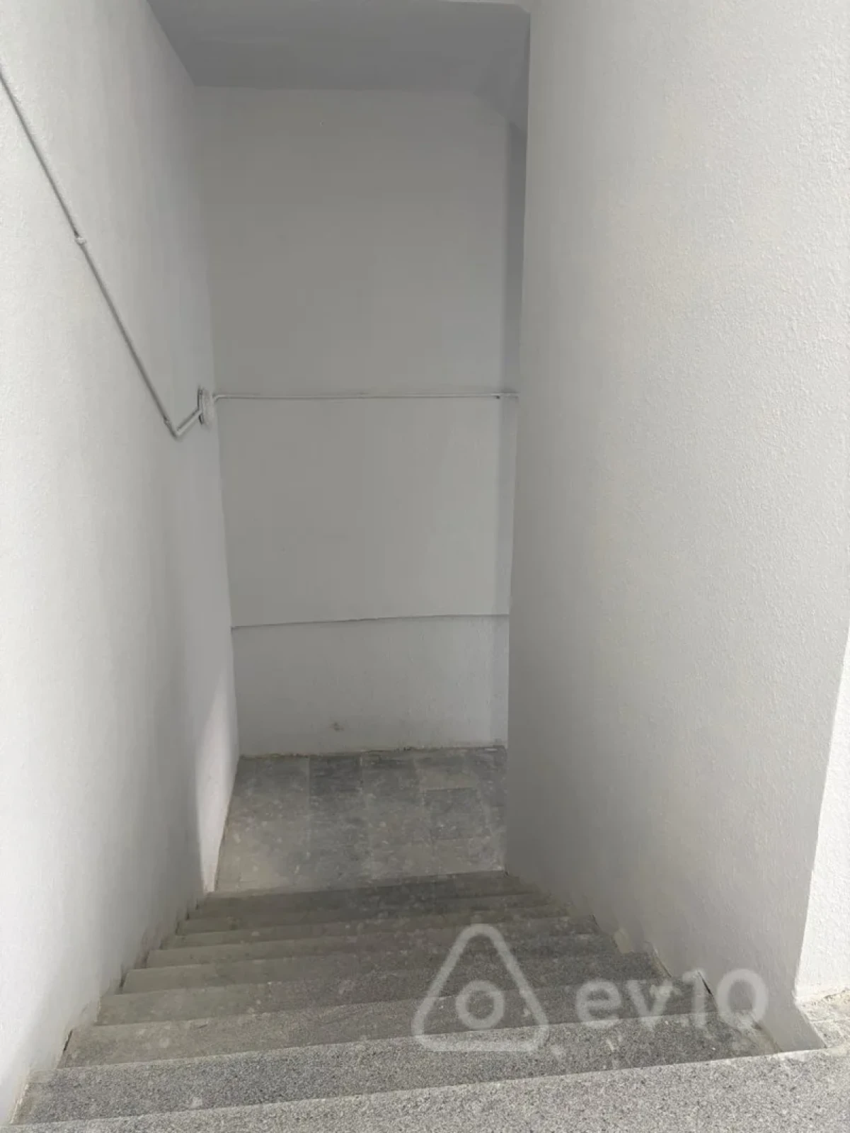 Satılır mənzil 1120 m²