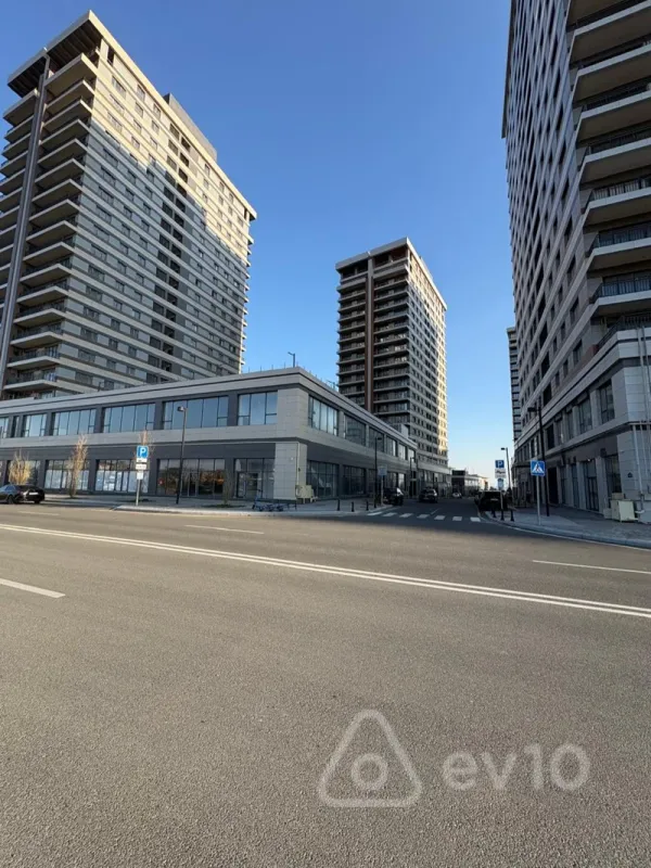 Satılır mənzil 1120 m²