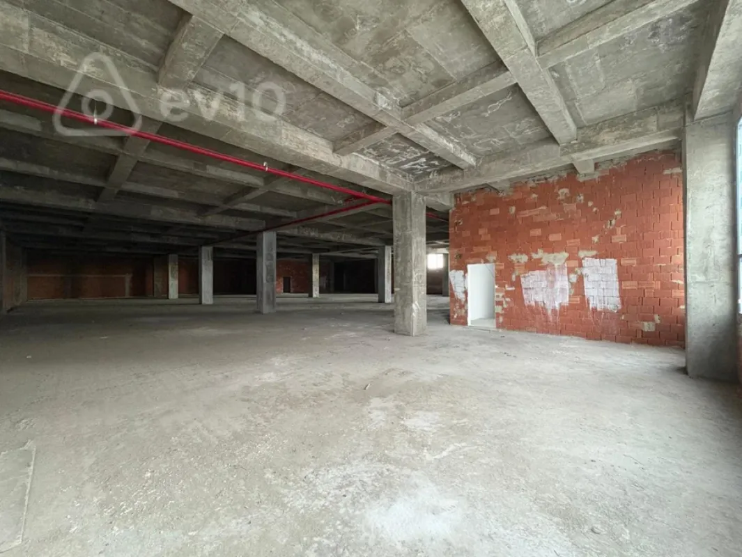 Satılır mənzil 1120 m²