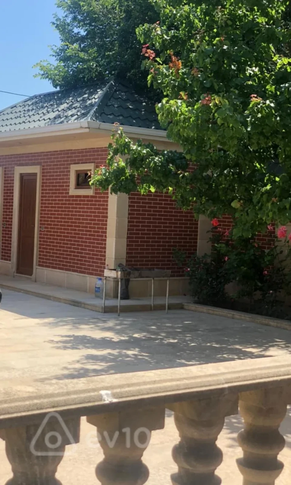 Satılır 7 otaqlı həyət evi 250 m²