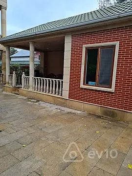 Satılır 7 otaqlı həyət evi 250 m²