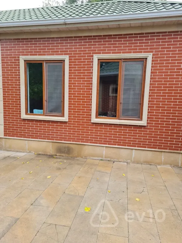 Satılır 7 otaqlı həyət evi 250 m²