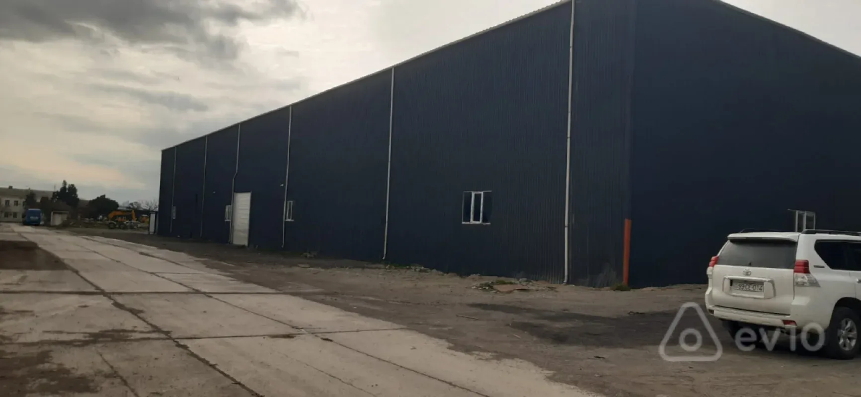 Kirayə verilir mənzil 1300 m²