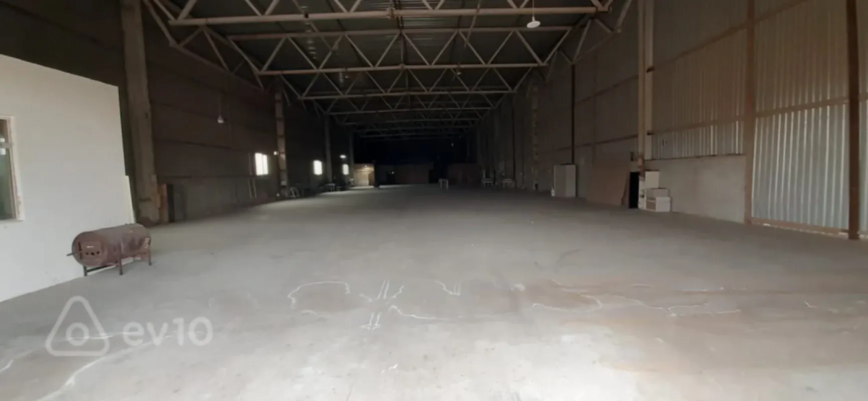 Kirayə verilir mənzil 1300 m²