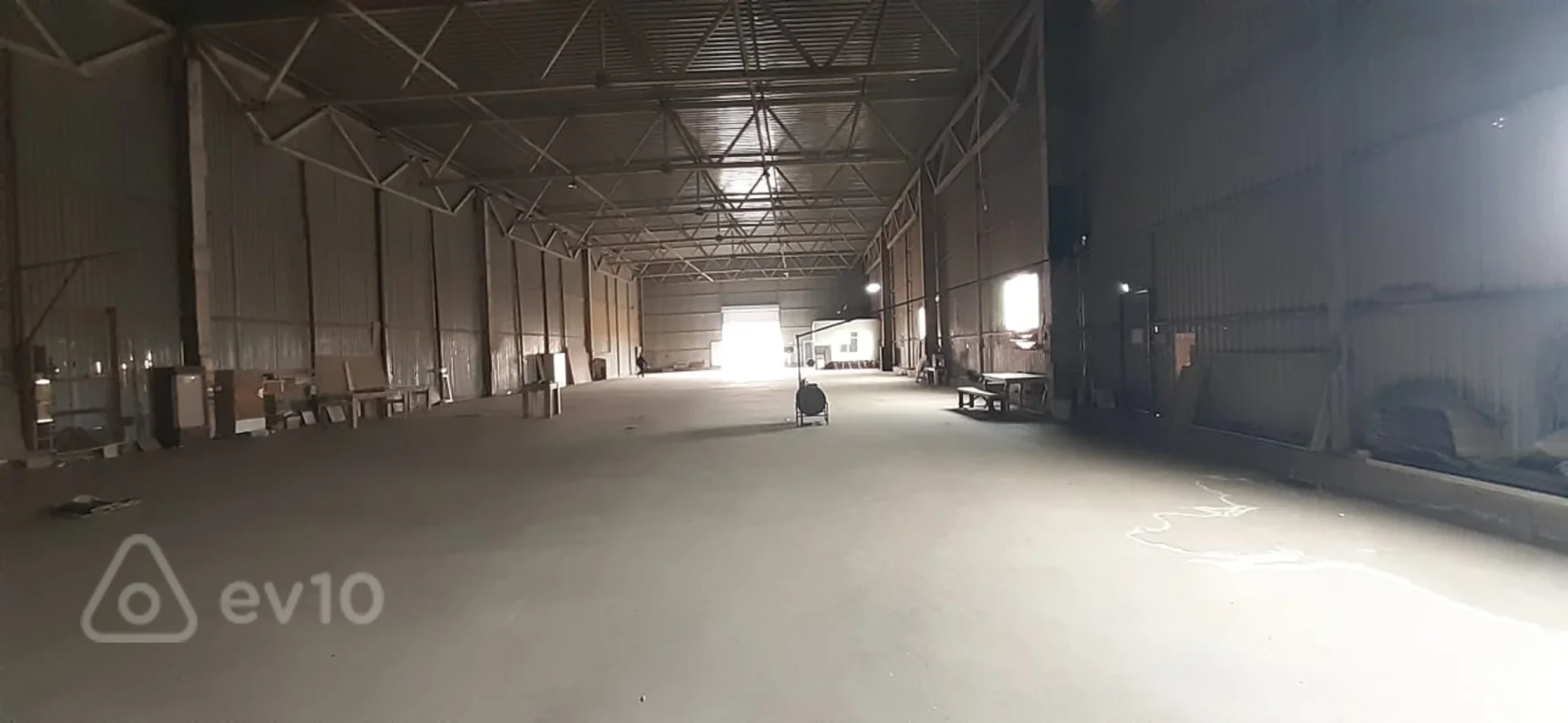 Kirayə verilir mənzil 1300 m²