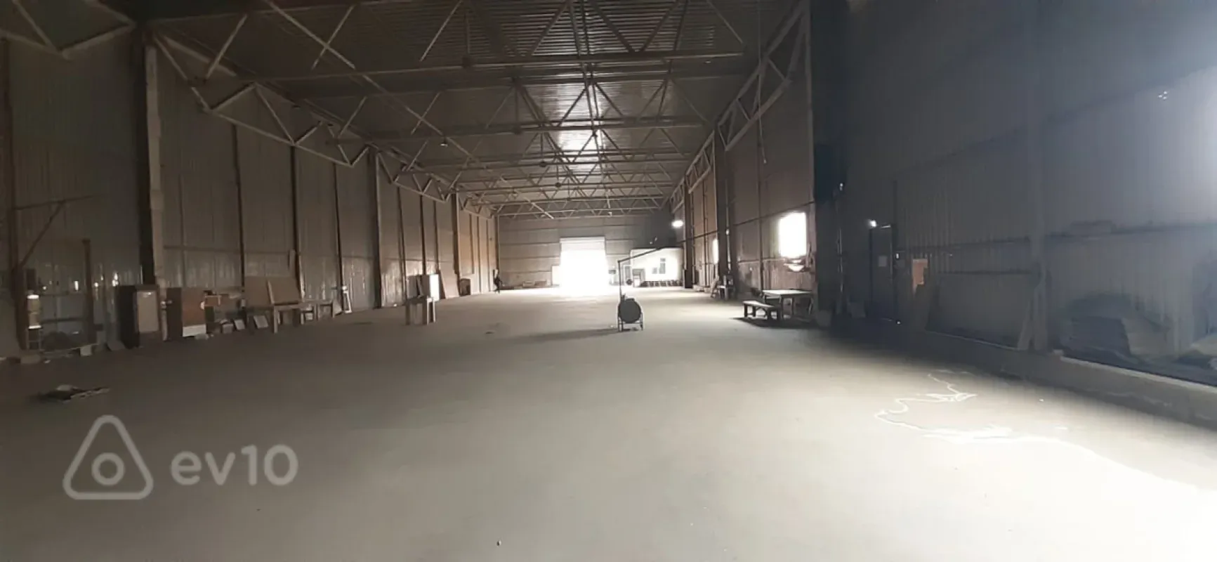 Kirayə verilir mənzil 1300 m²