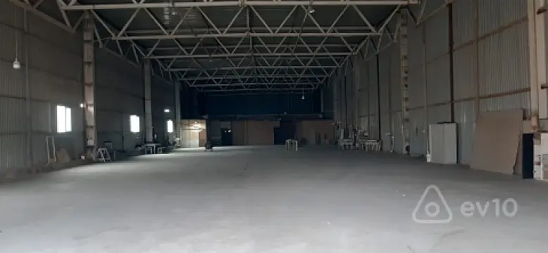 Kirayə verilir mənzil 1300 m²