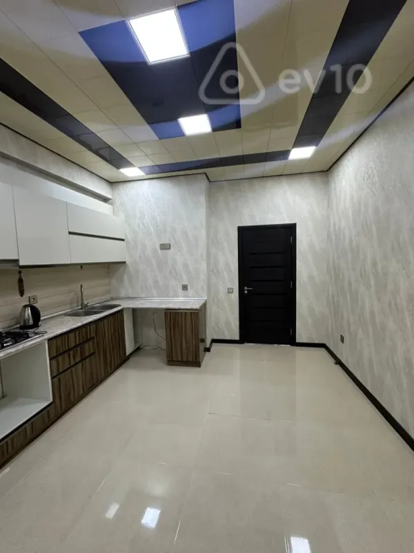 Satılır 3 otaqlı yeni tikili 130 m²