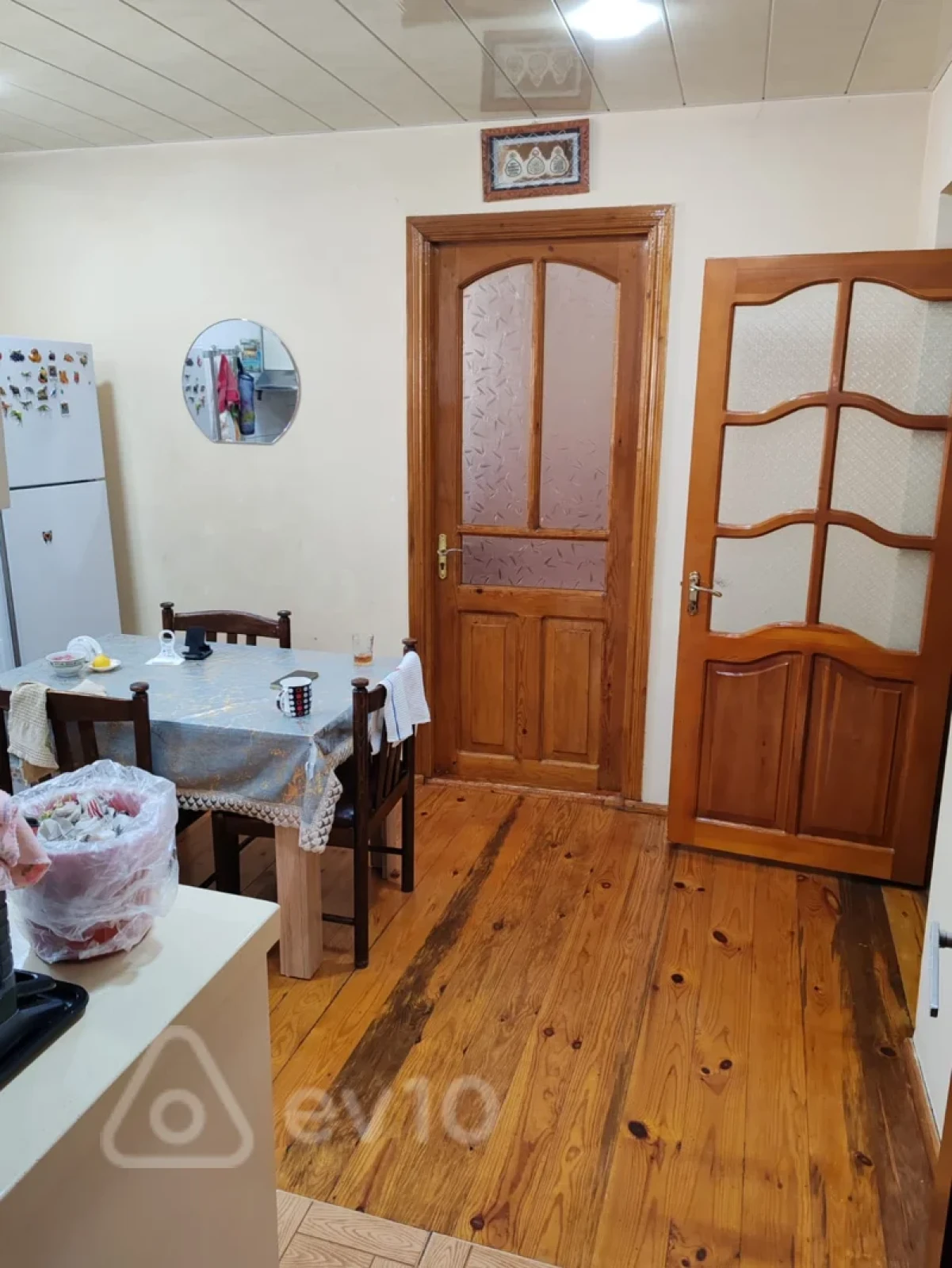 Satılır 5 otaqlı köhnə tikili 110 m²