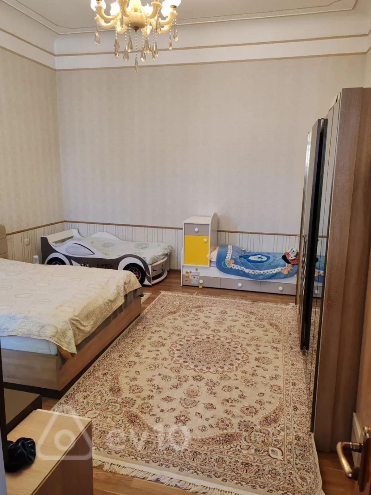 Satılır 5 otaqlı köhnə tikili 110 m²