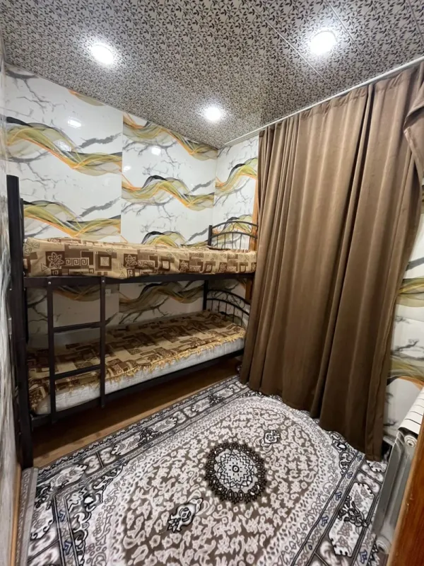 Kirayə verilir 3 otaqlı köhnə tikili 65 m²