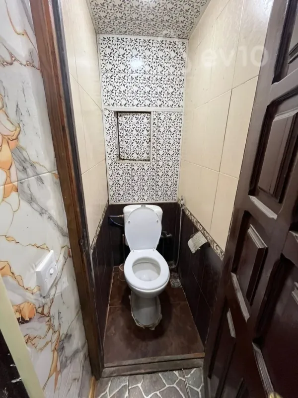 Kirayə verilir 3 otaqlı köhnə tikili 65 m²