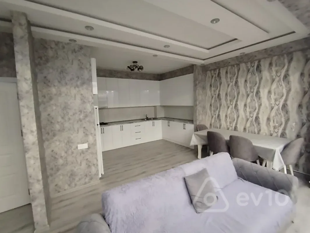 Kirayə verilir 3 otaqlı yeni tikili 76 m²