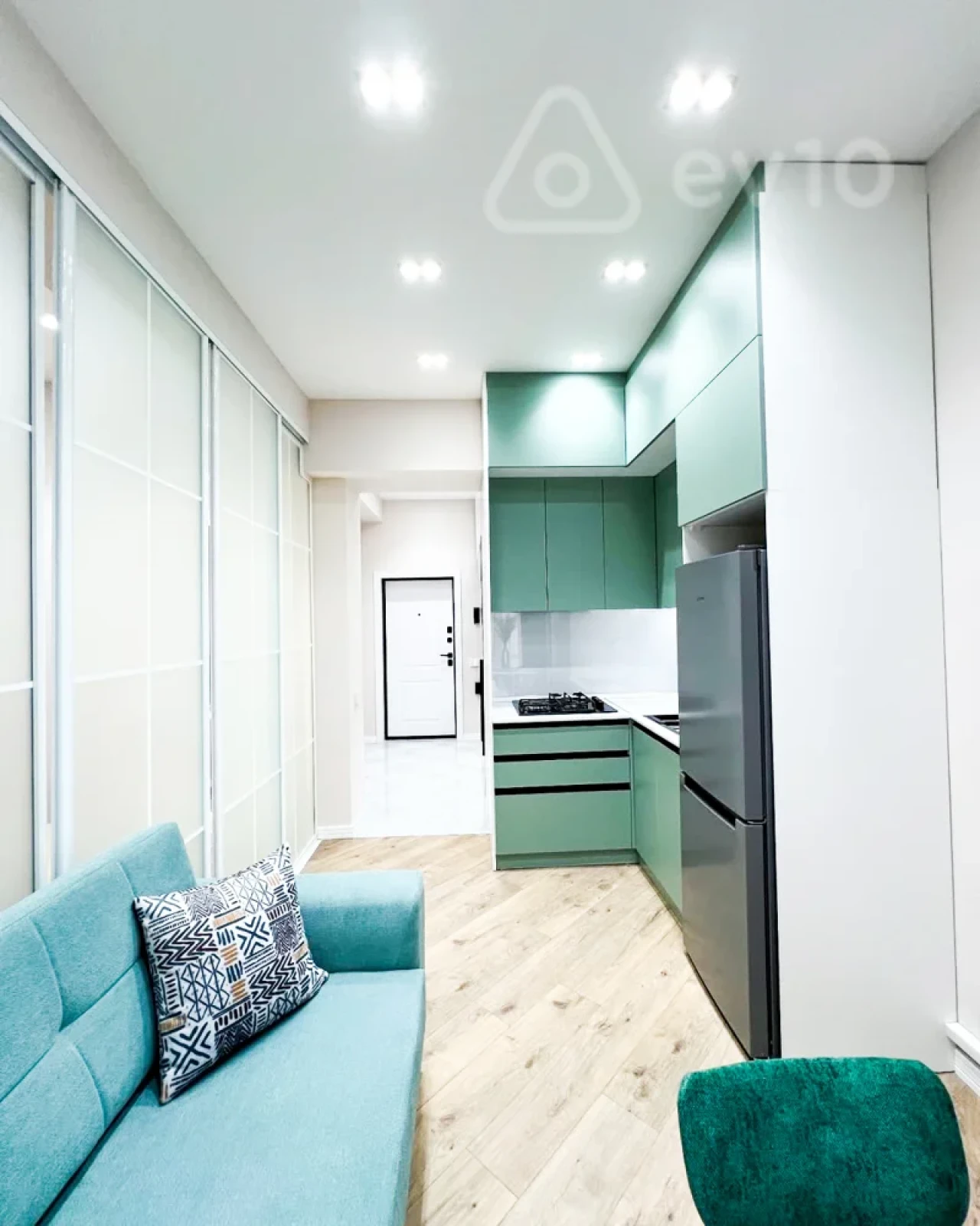 Kirayə verilir 2 otaqlı yeni tikili 40 m²