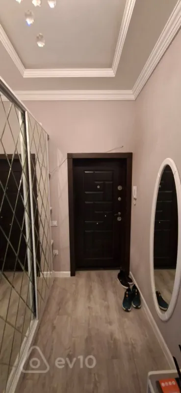 Kirayə verilir 3 otaqlı yeni tikili 100 m²