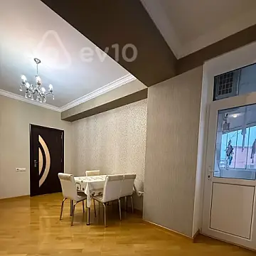 Kirayə verilir 2 otaqlı yeni tikili 100 m²