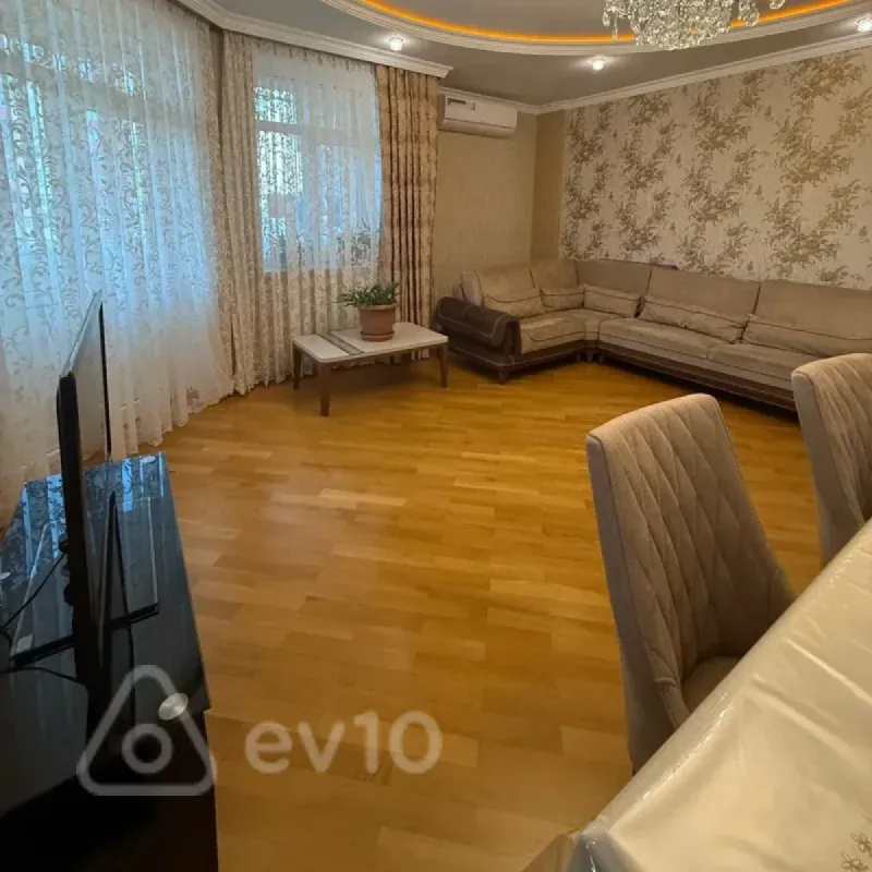 Kirayə verilir 2 otaqlı yeni tikili 100 m²