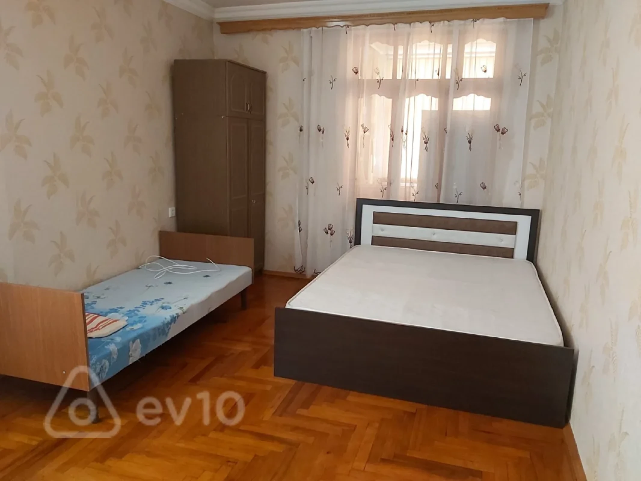 Kirayə verilir 3 otaqlı köhnə tikili 65 m²