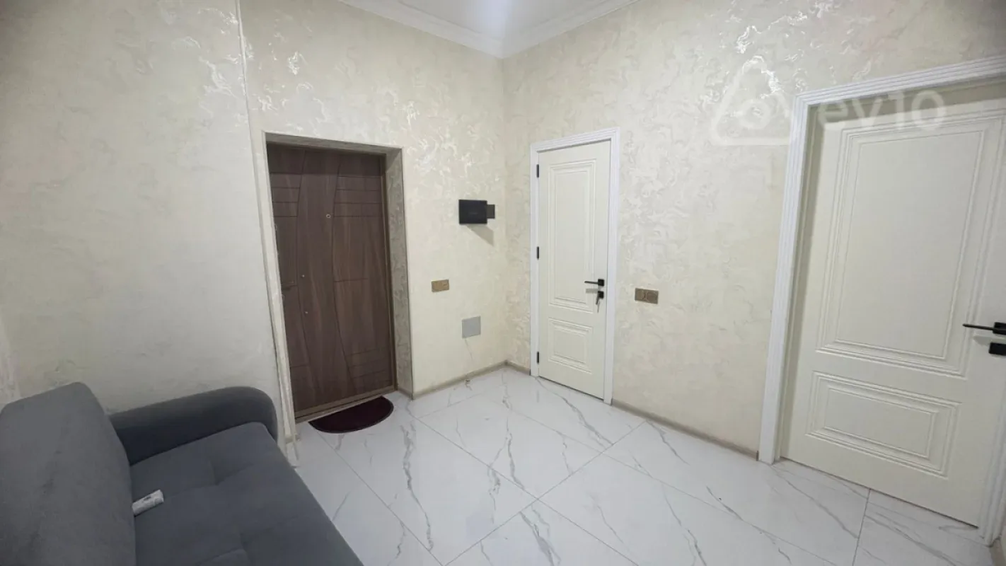 Kirayə verilir 2 otaqlı yeni tikili 70 m²