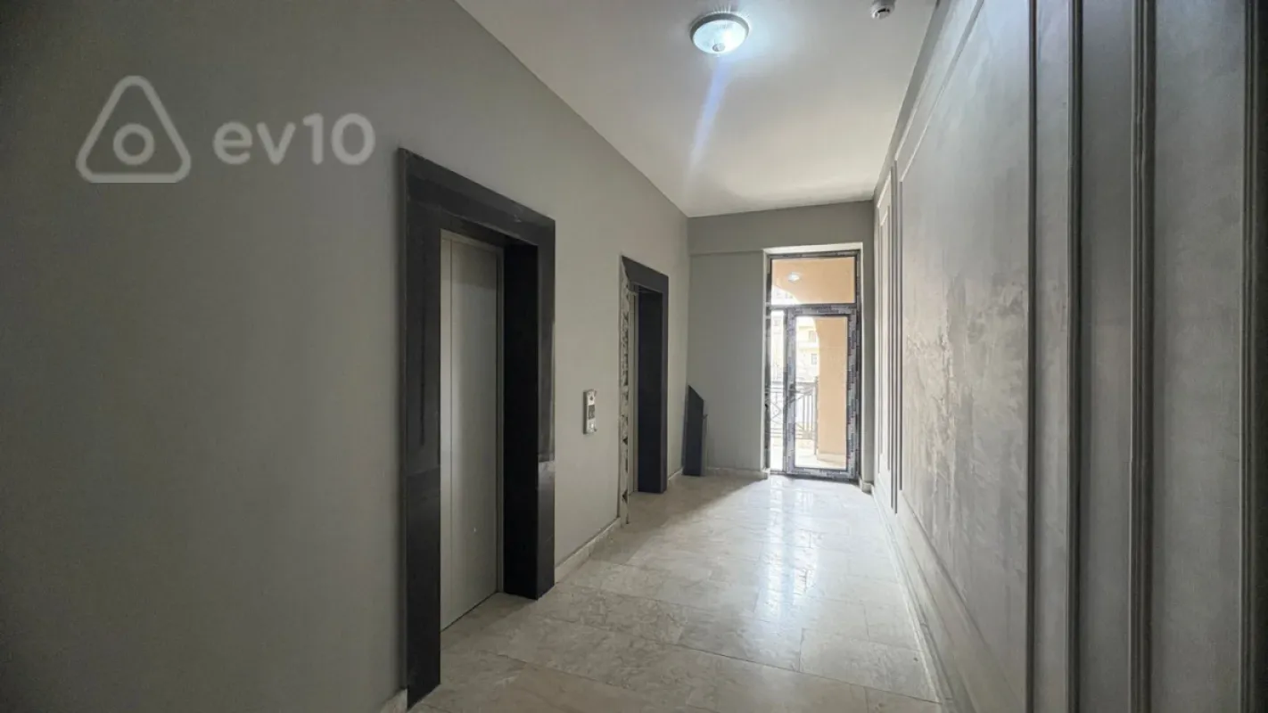 Kirayə verilir 2 otaqlı yeni tikili 70 m²