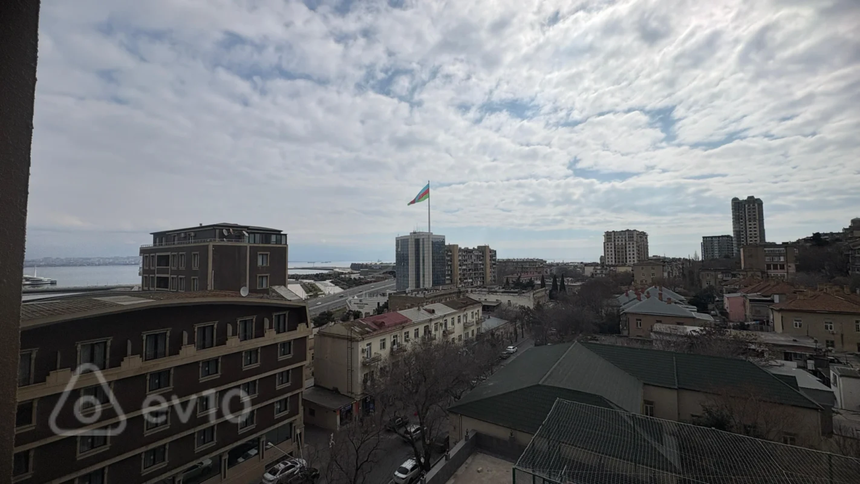 Kirayə verilir 2 otaqlı yeni tikili 70 m²