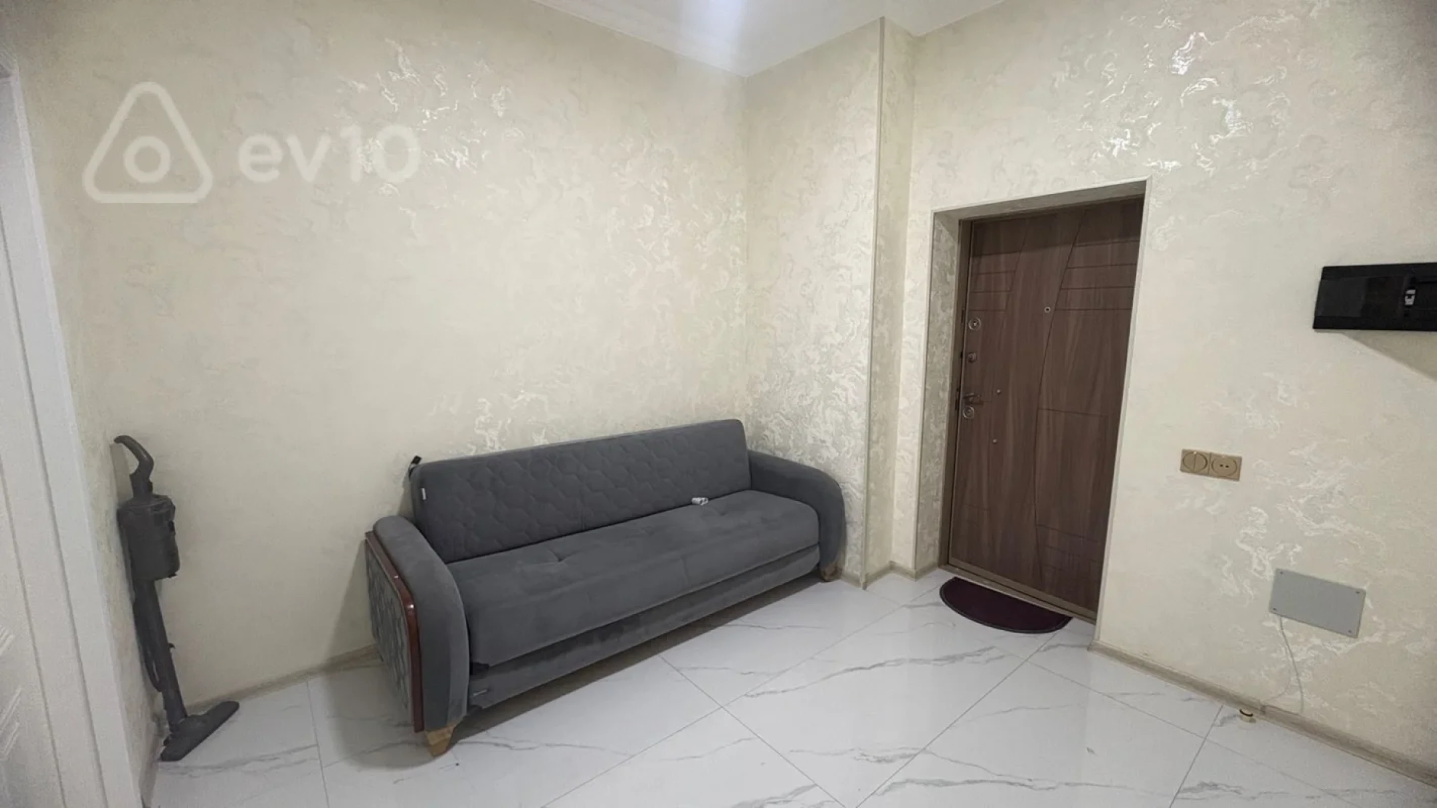 Kirayə verilir 2 otaqlı yeni tikili 70 m²