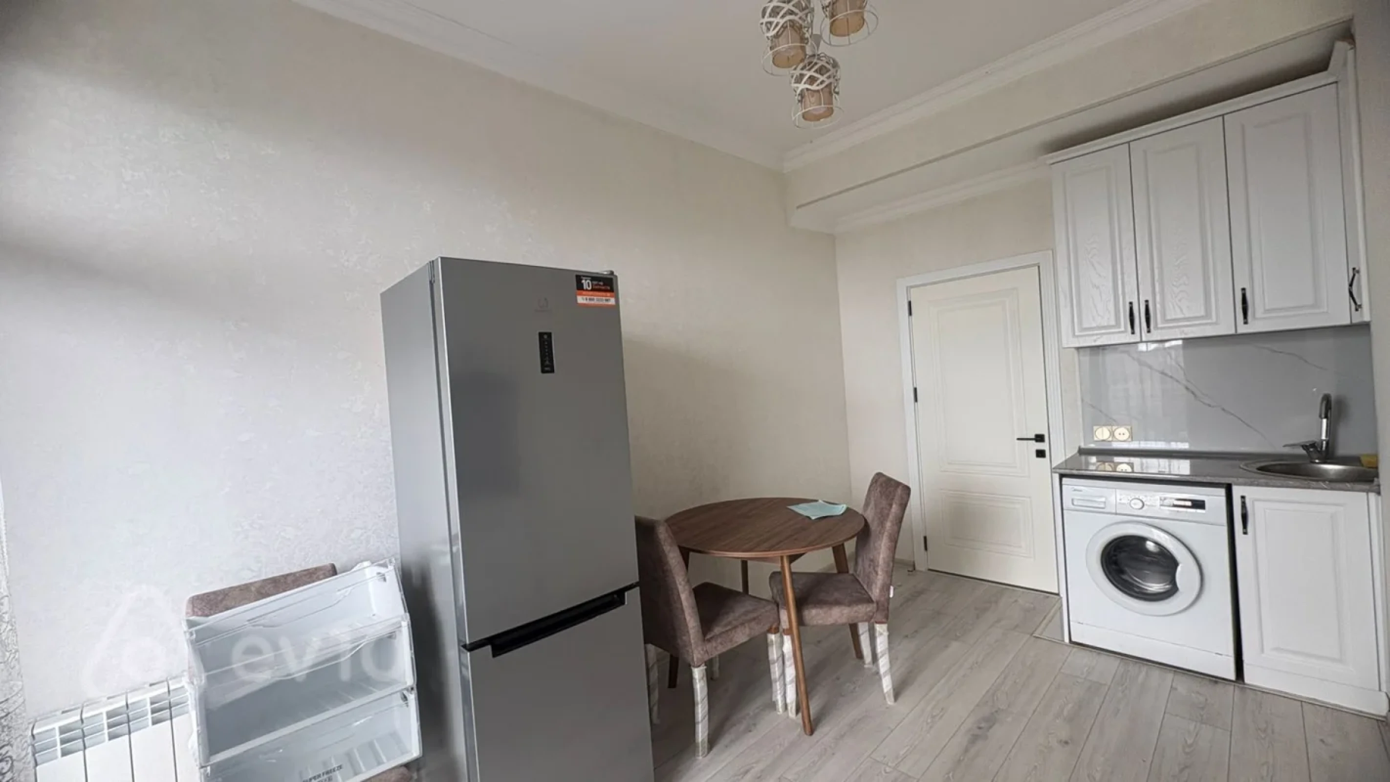 Kirayə verilir 2 otaqlı yeni tikili 70 m²