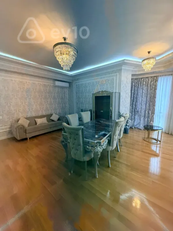 Kirayə verilir 2 otaqlı yeni tikili 126 m²